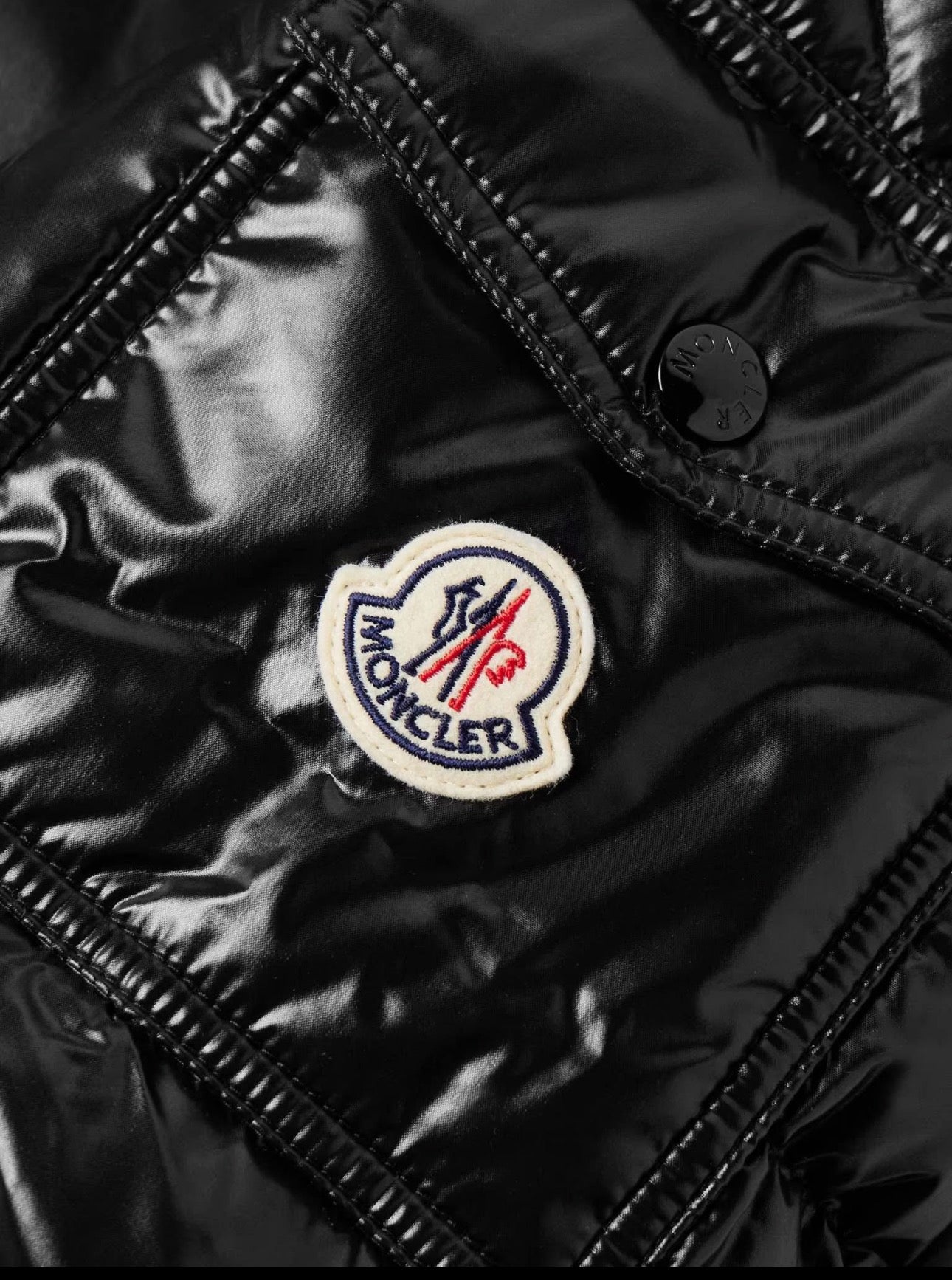 MONCLER PUFFER BLACK JACKET