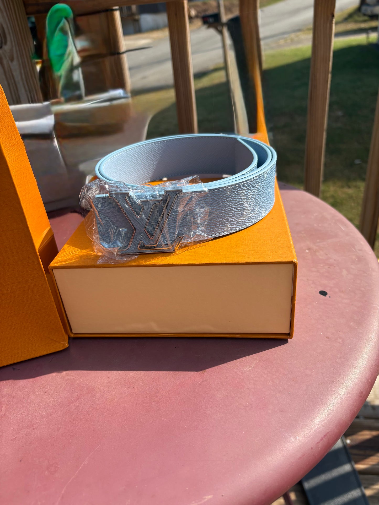 LV BELT